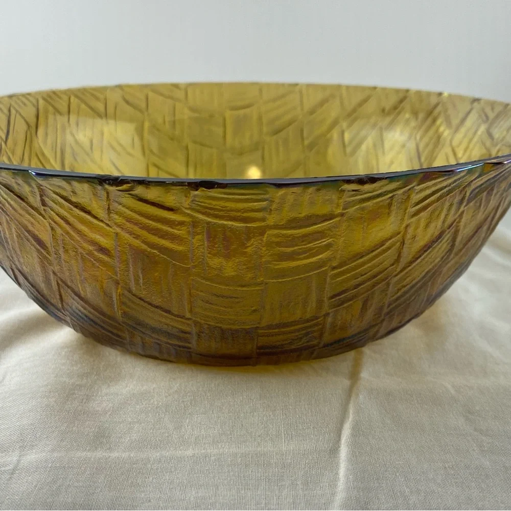 Vintage Indiana Glass Weavetex Basketweave Bowl Marigold Carnival Glass MCM 9”